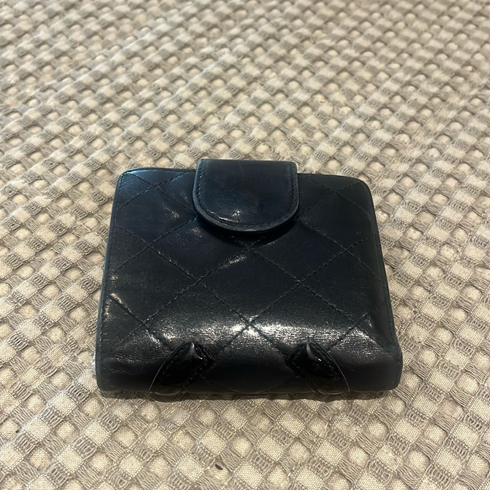 Chanel Wallet.  Great for small bags. Good vintage condition.